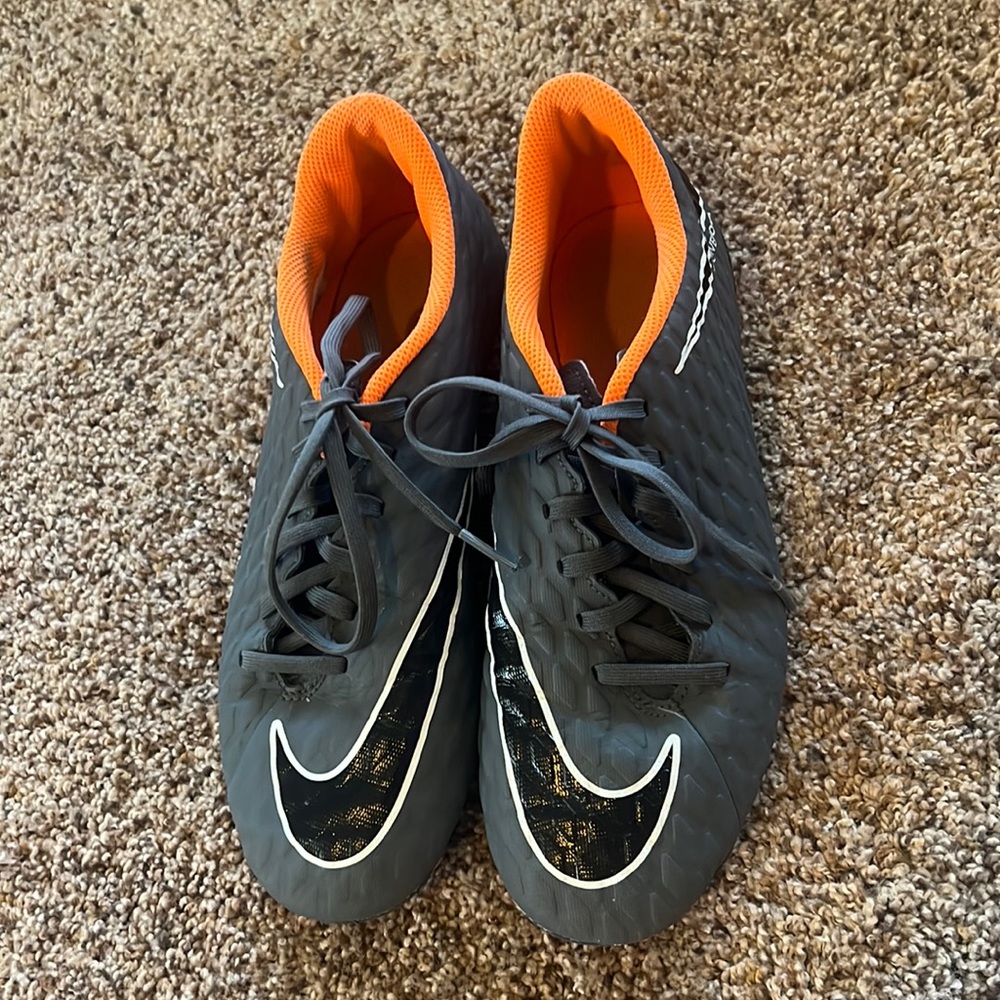Nike Hypervenom soccer cleats, women's size 7.